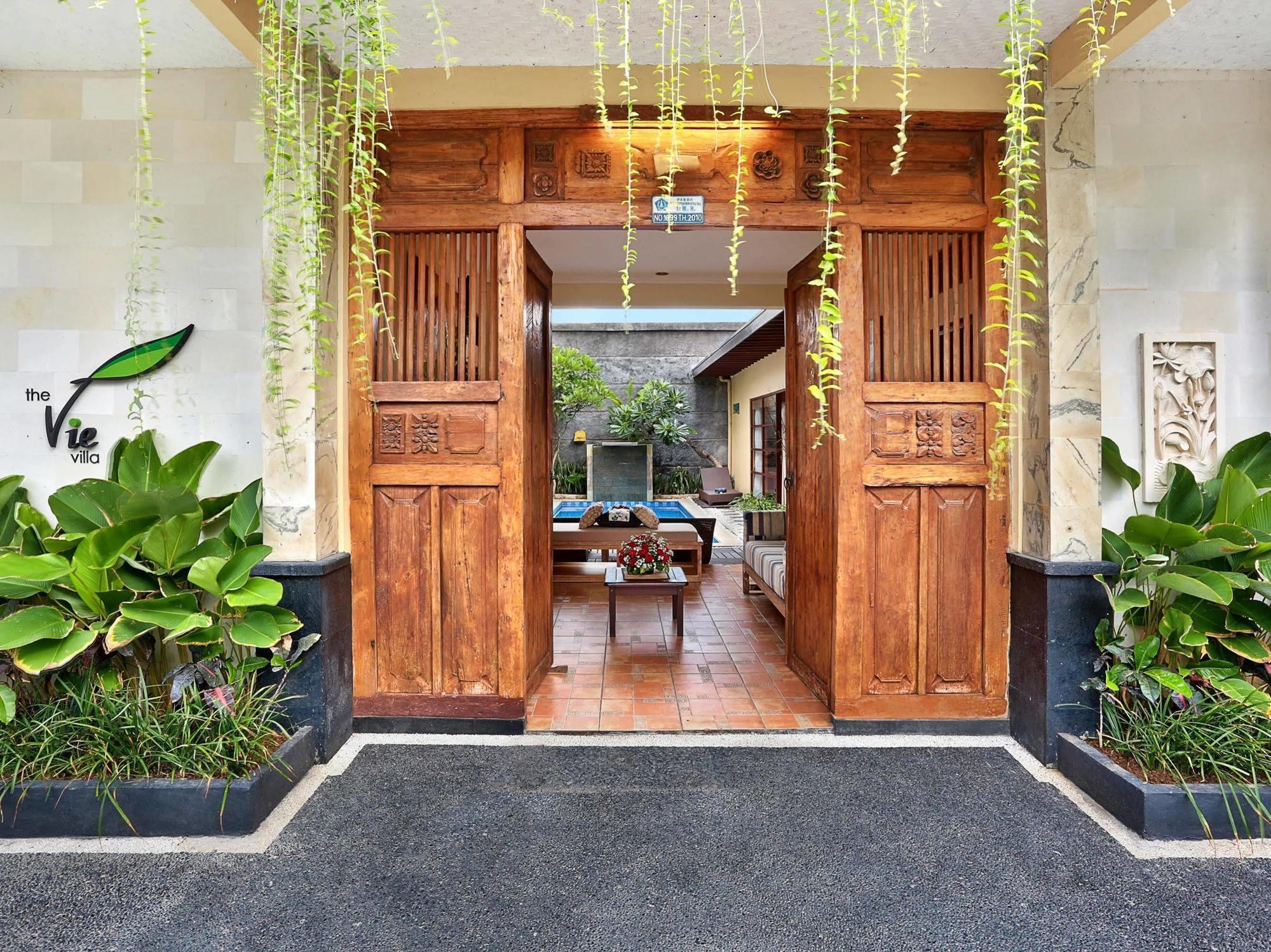 The Vie Villa Legian Exterior photo
